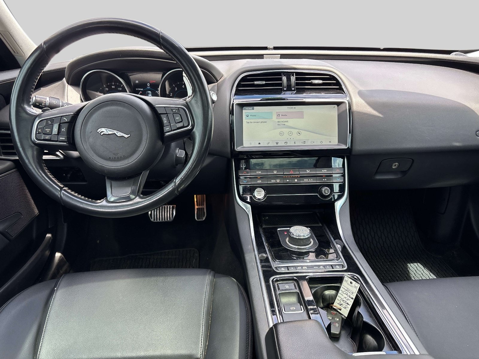 Used 2019 Jaguar XE RWD image 14