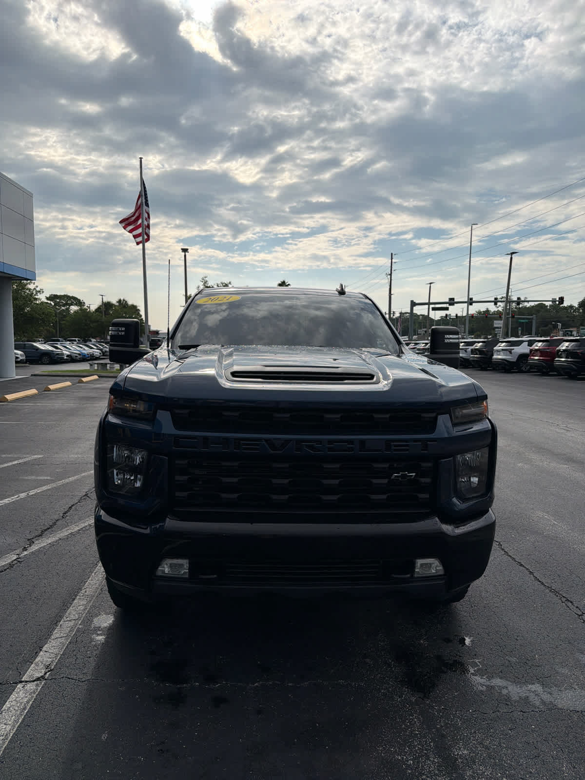 Used 2021 Chevrolet Silverado 2500 Custom w/ Custom Value Package AWD/4WD image 8