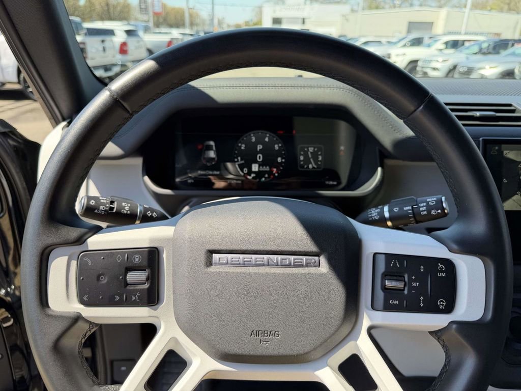 Used 2025 Land Rover Defender 110 S AWD/4WD image 35