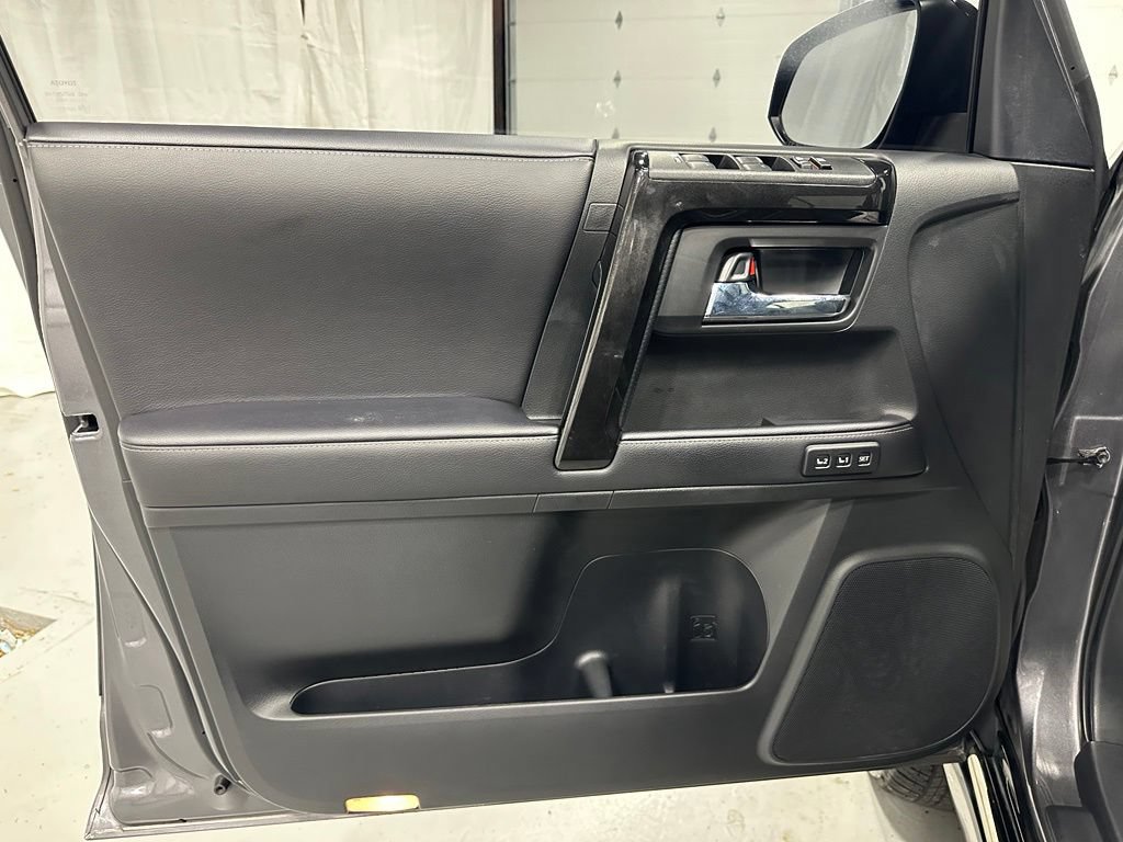 Used 2021 Toyota 4Runner Nightshade AWD/4WD image 8