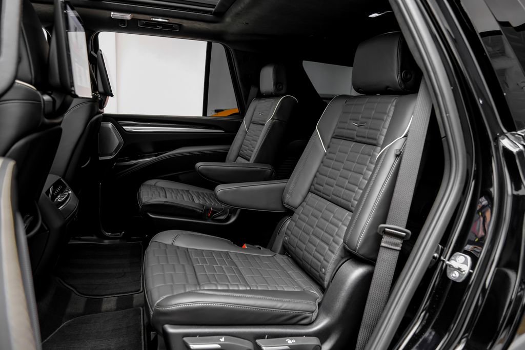 Used 2026 Cadillac Escalade V w/ LPO, ONYX Package AWD/4WD image 50