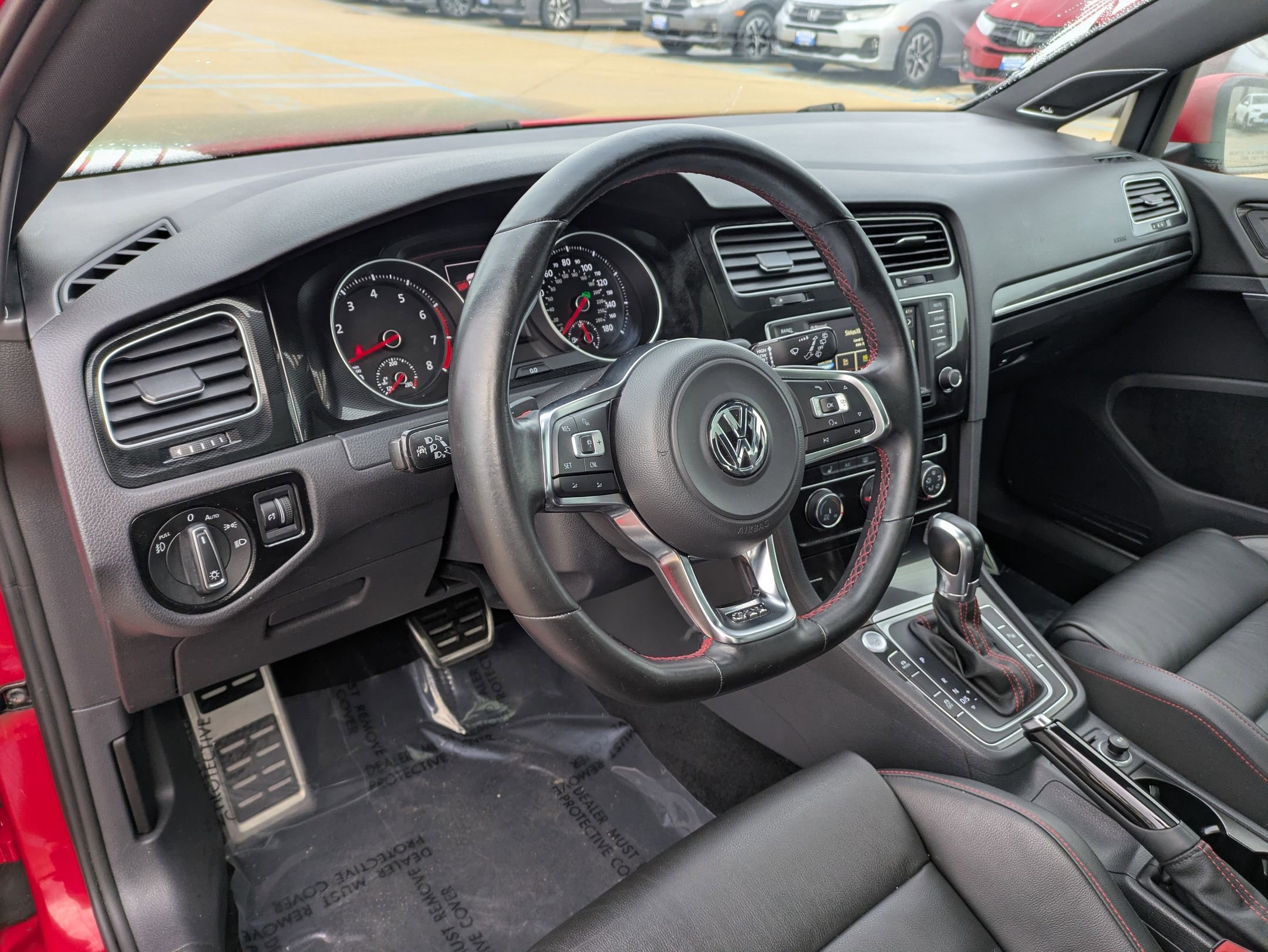 Used 2016 Volkswagen GTI SE w/ Driver Assistance Package image 10