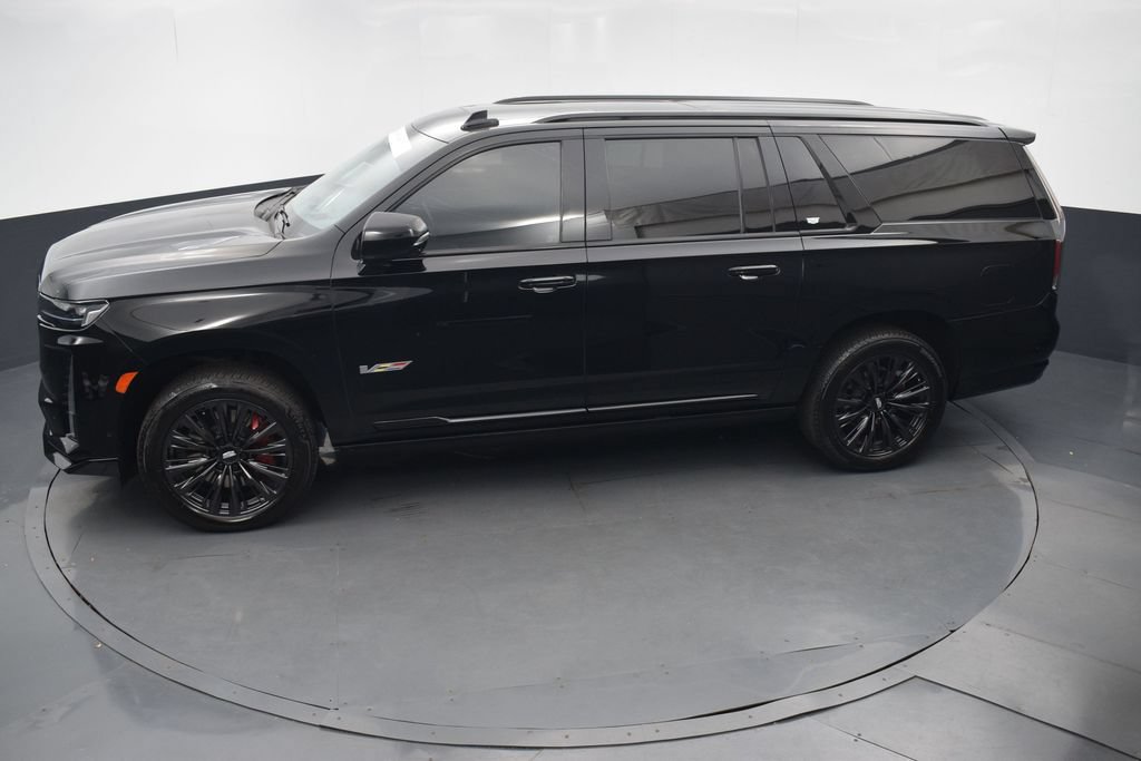 Certified 2023 Cadillac Escalade ESV V w/ Heavy-Duty Trailer Package AWD/4WD image 46