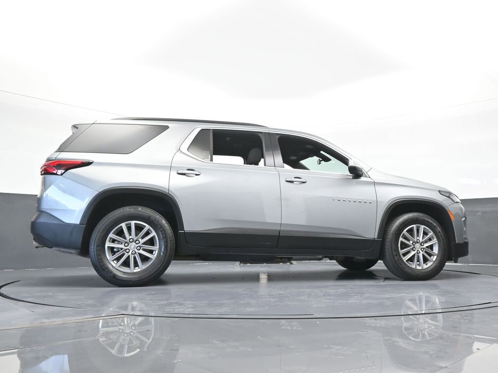 Used 2023 Chevrolet Traverse LT image 57
