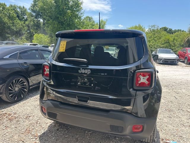 Used 2023 Jeep Renegade Latitude AWD/4WD image 31