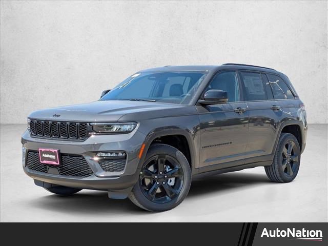 New 2025 Jeep Grand Cherokee Limited w/ Black Appearance Package