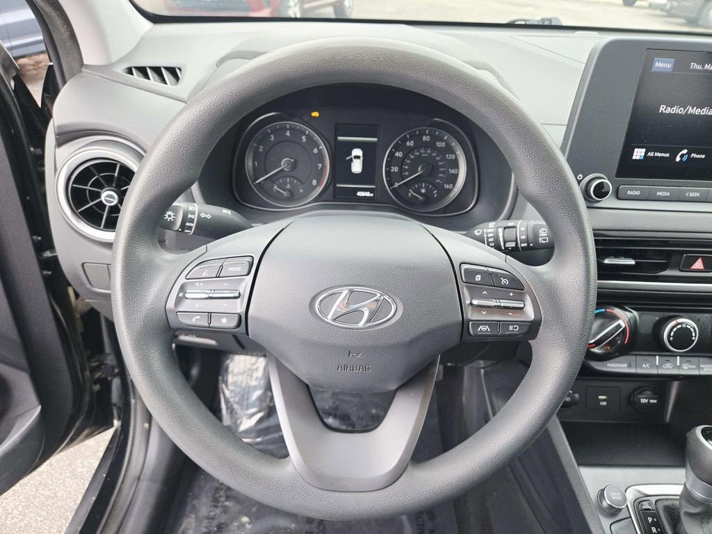 Used 2023 Hyundai Kona SEL image 18