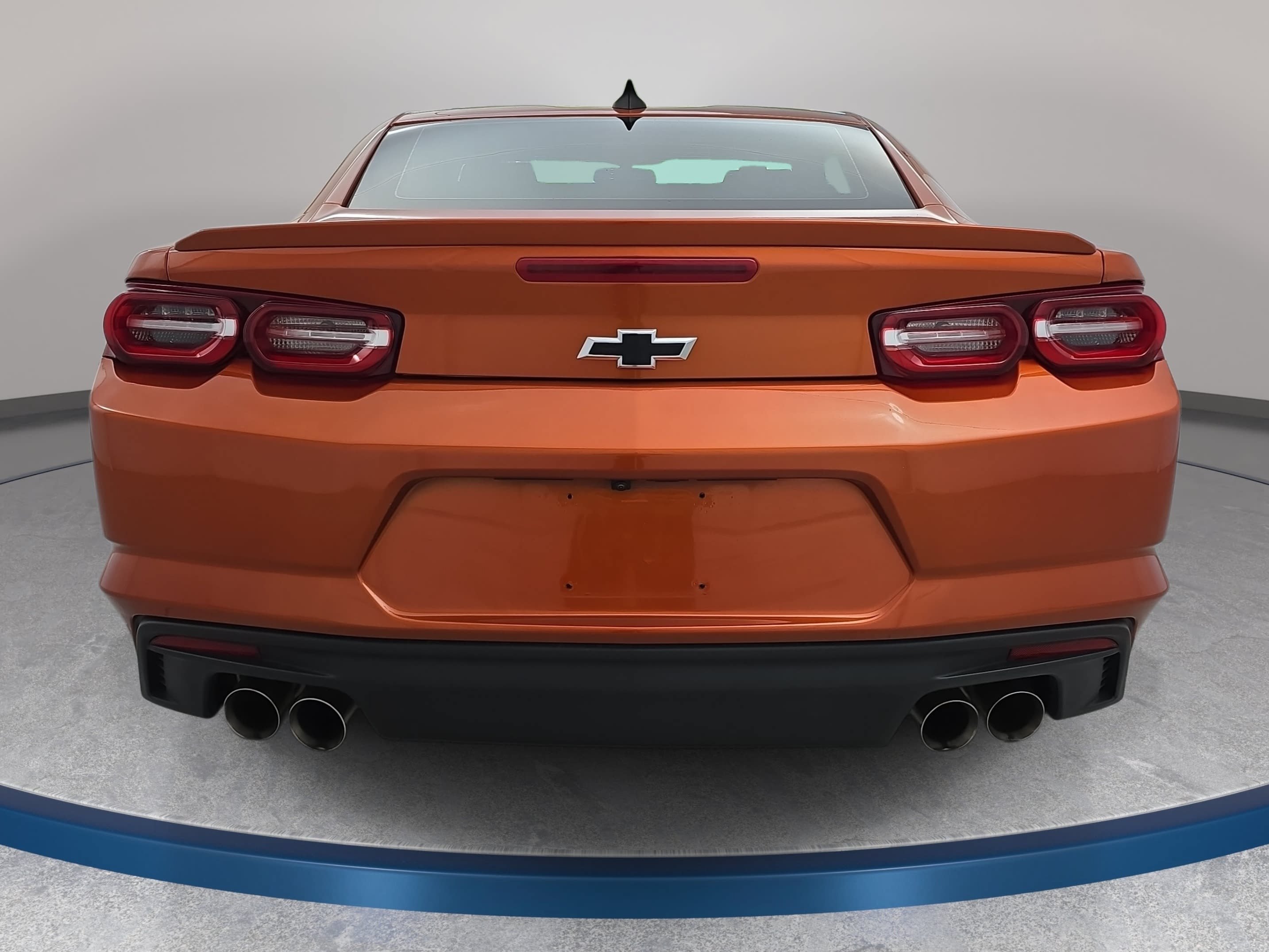 Used 2023 Chevrolet Camaro LT w/ Technology Package RWD image 6