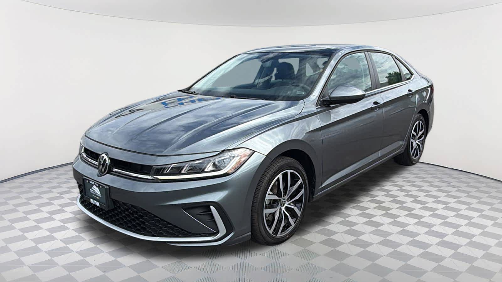 Used 2025 Volkswagen Jetta SE