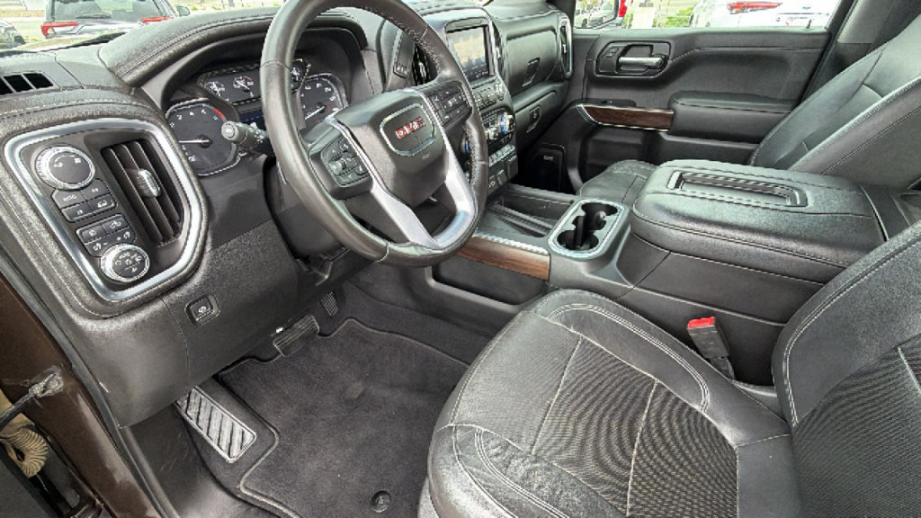 Used 2019 GMC Sierra 1500 SLT w/ SLT Premium Plus Package AWD/4WD image 10