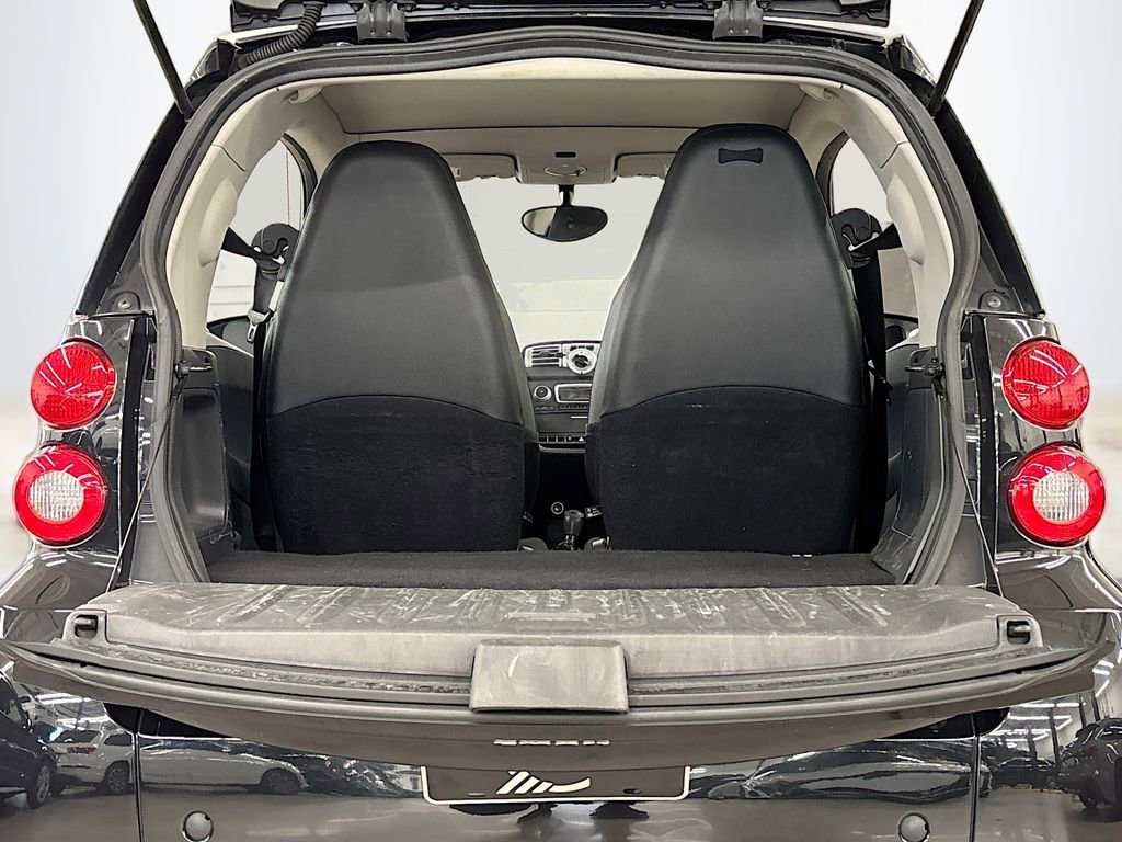 Used 2014 smart fortwo pure image 20