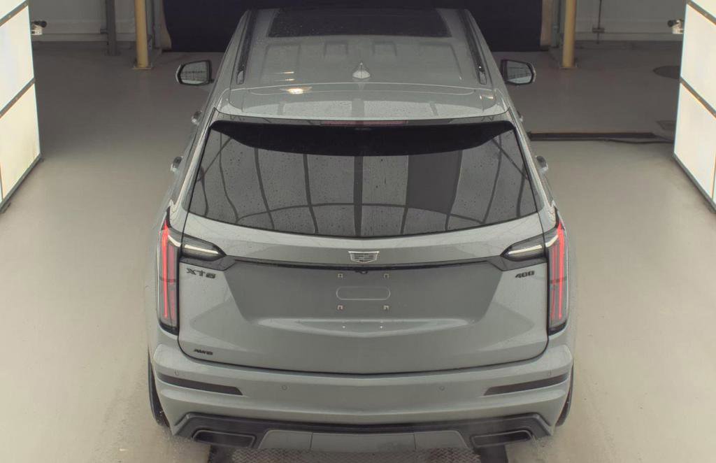 Used 2024 Cadillac XT6 Sport w/ LPO, Onyx Lite Package AWD/4WD image 6