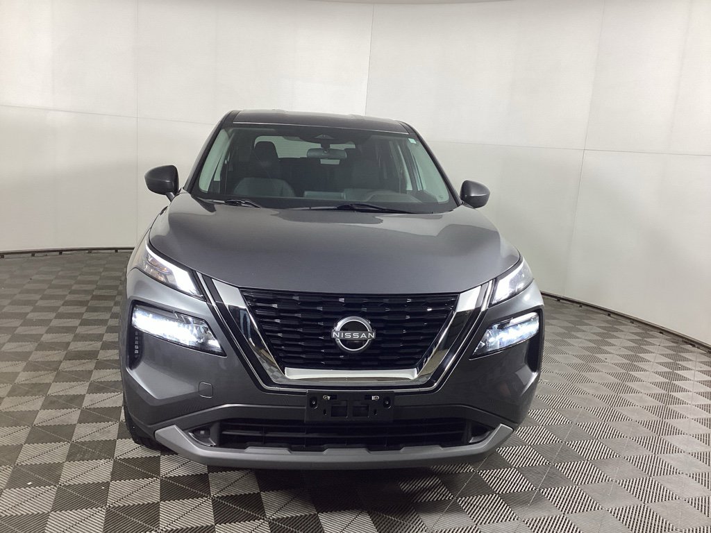 Used 2022 Nissan Rogue S image 6
