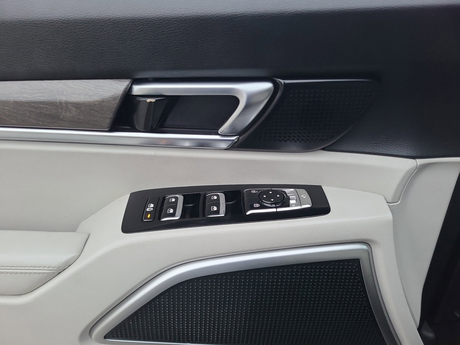 Used 2021 Kia Telluride EX w/ EX Premium Package image 10