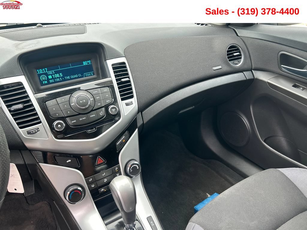 Used 2016 Chevrolet Cruze LT FWD image 14