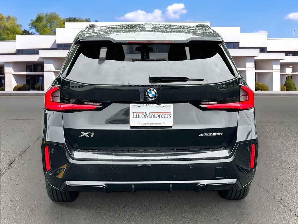 New 2027 BMW X1 xDrive28i AWD/4WD image 6