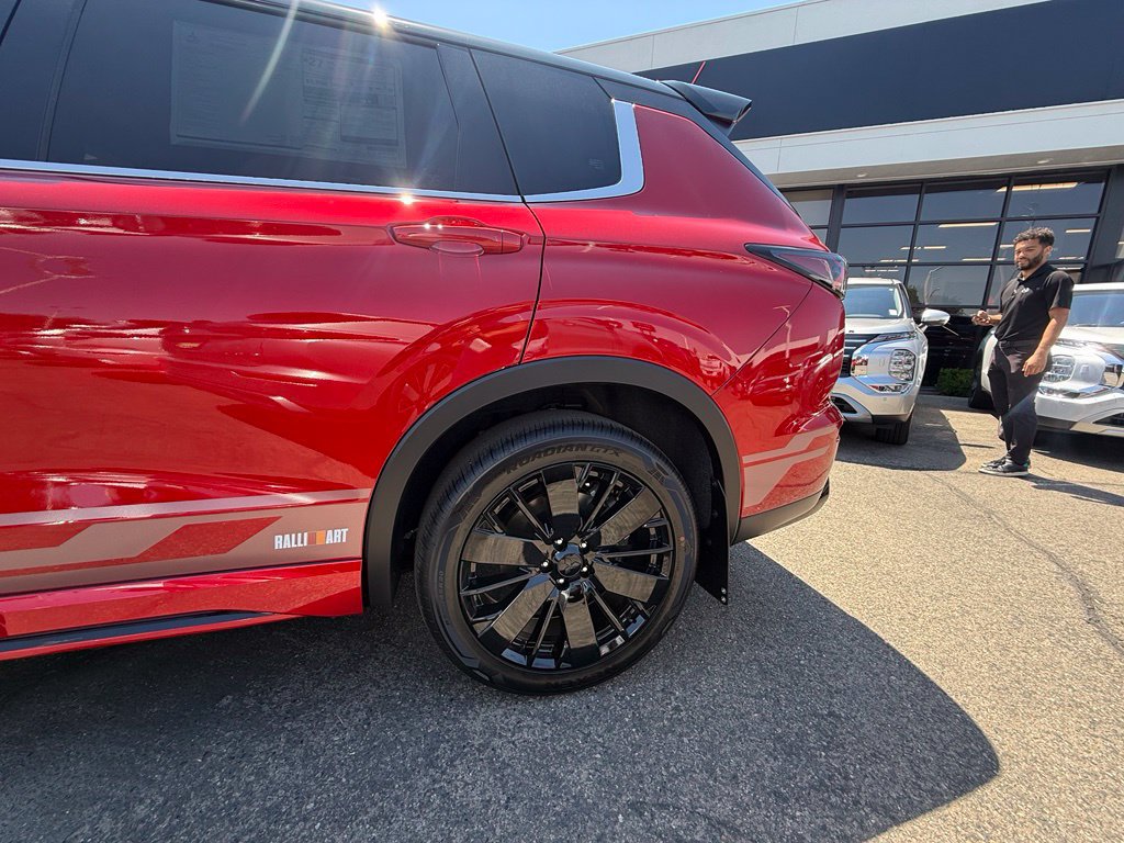 New 2026 Mitsubishi Outlander AWD image 5