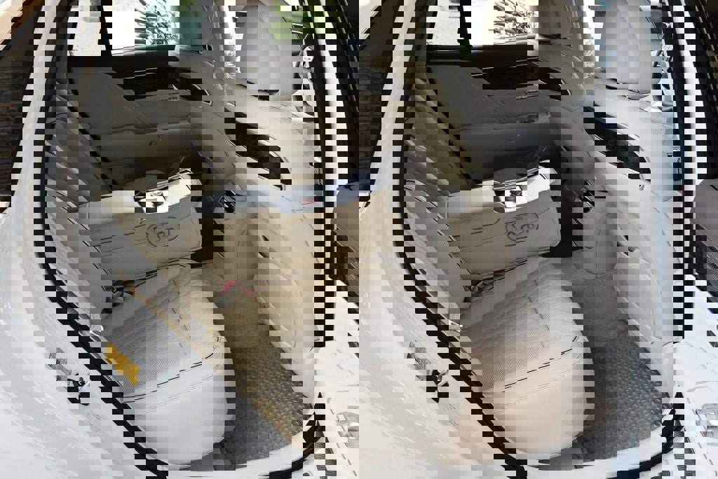 Used 2026 Genesis G90 3.5T image 33