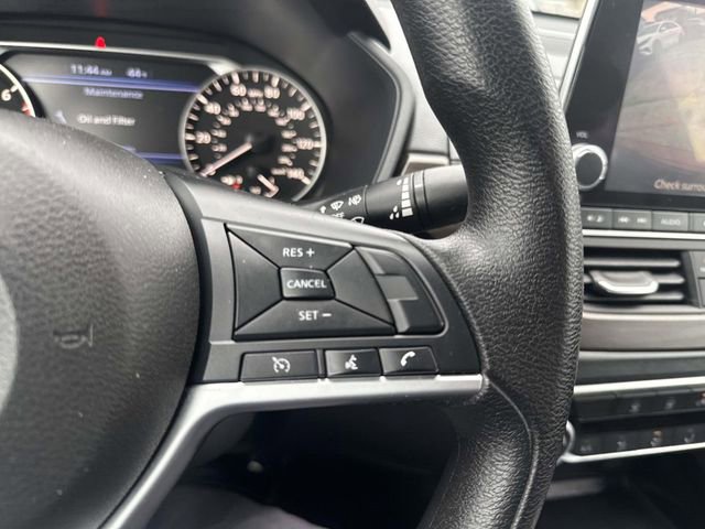 Used 2024 Nissan Altima 2.5 SV image 31