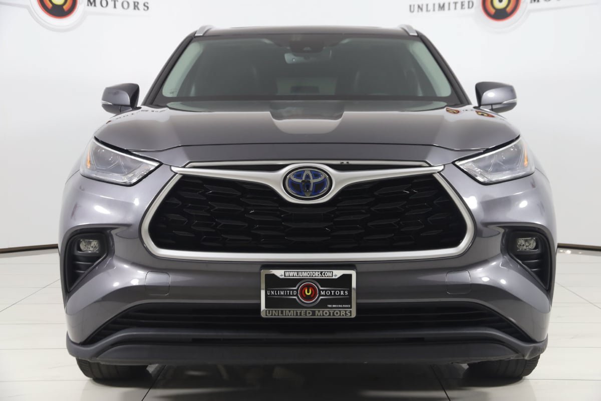 Used 2022 Toyota Highlander XLE FWD image 51