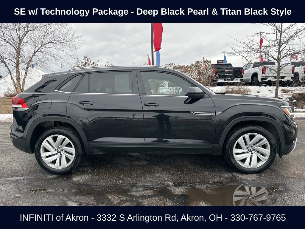 Used 2022 Volkswagen Atlas Cross Sport SE image 14