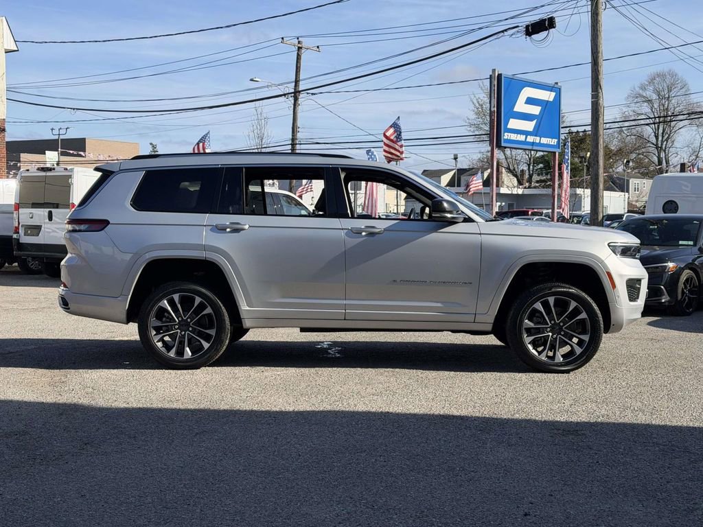 Used 2021 Jeep Grand Cherokee L Overland image 11