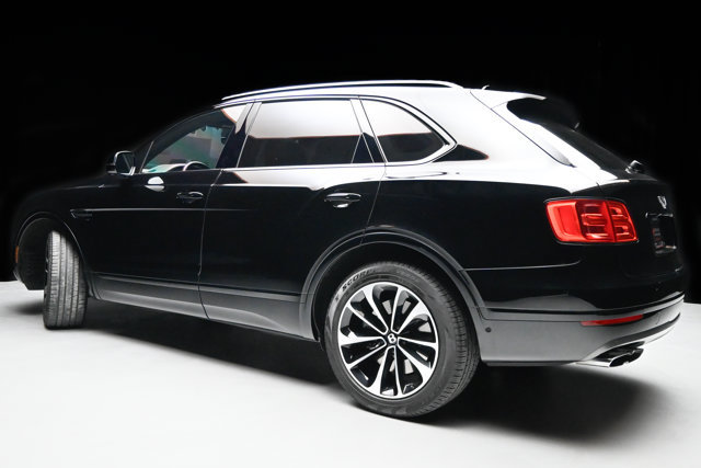 Used 2019 Bentley Bentayga AWD/4WD image 29