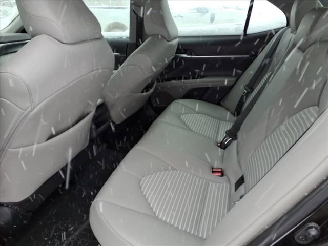 Certified 2023 Toyota Camry SE image 9