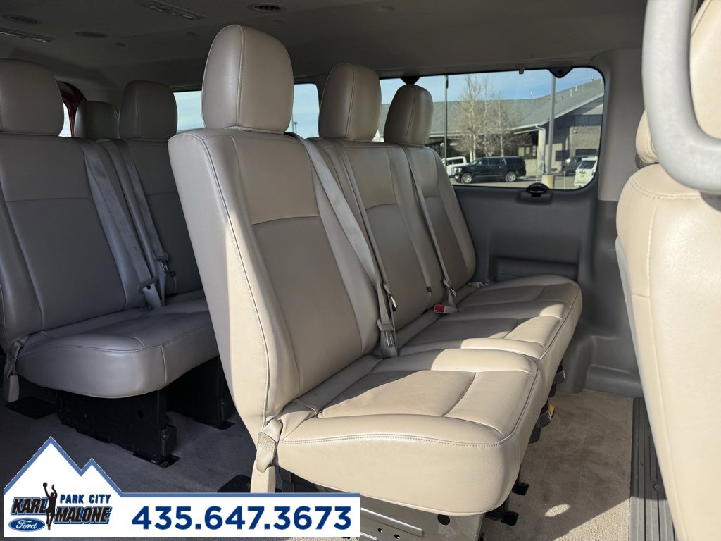 Used 2020 Nissan NV 3500 SL image 9