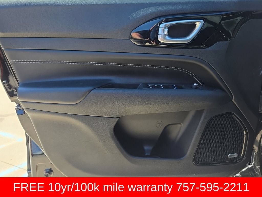 Used 2024 Jeep Compass Limited w/ High Altitude Package AWD/4WD image 8