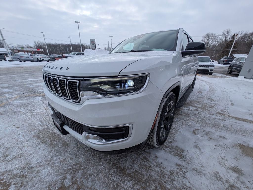 Used 2024 Jeep Wagoneer Series III image 8