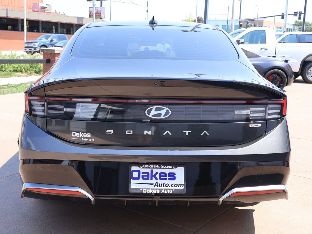 Used 2025 Hyundai Sonata SEL FWD image 5