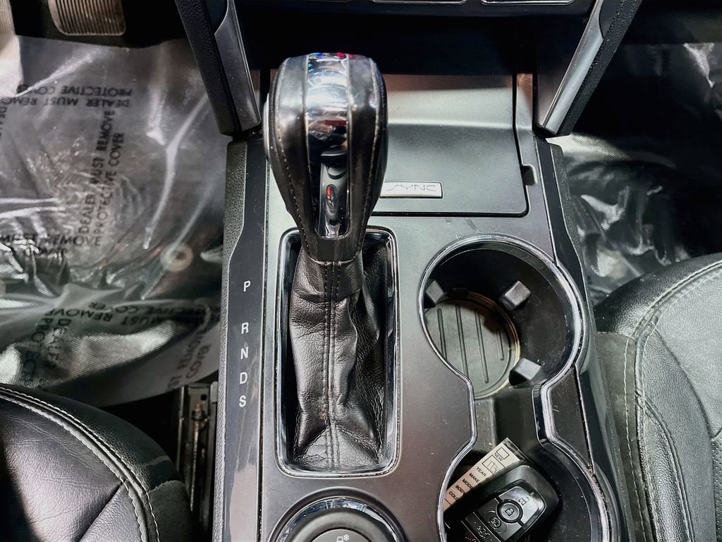 Used 2018 Ford Explorer Limited image 17