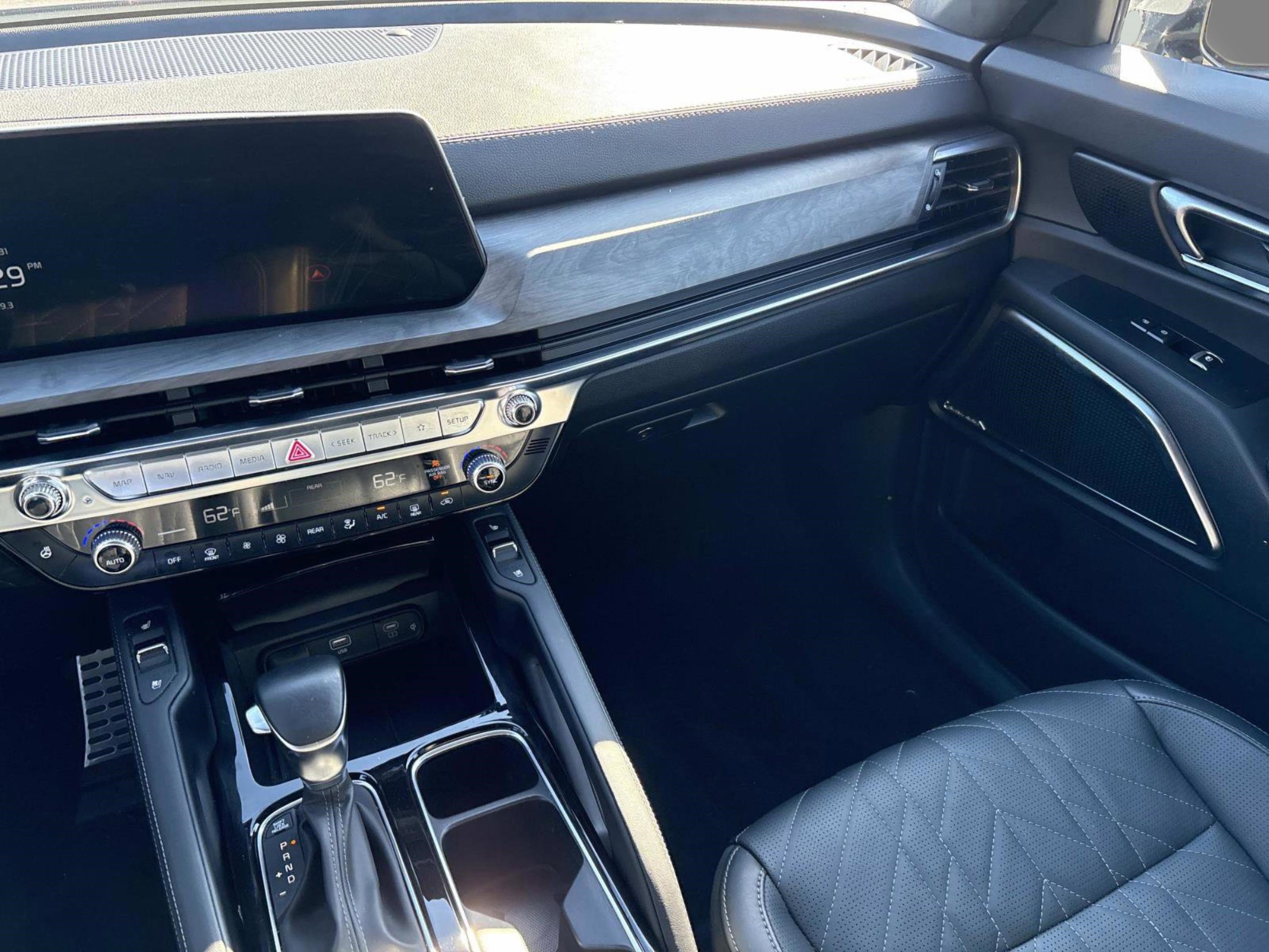 Used 2025 Kia Telluride SX Prestige X-Line image 14