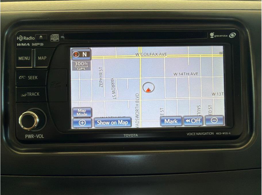 Used 2014 Toyota Sienna XLE FWD image 26
