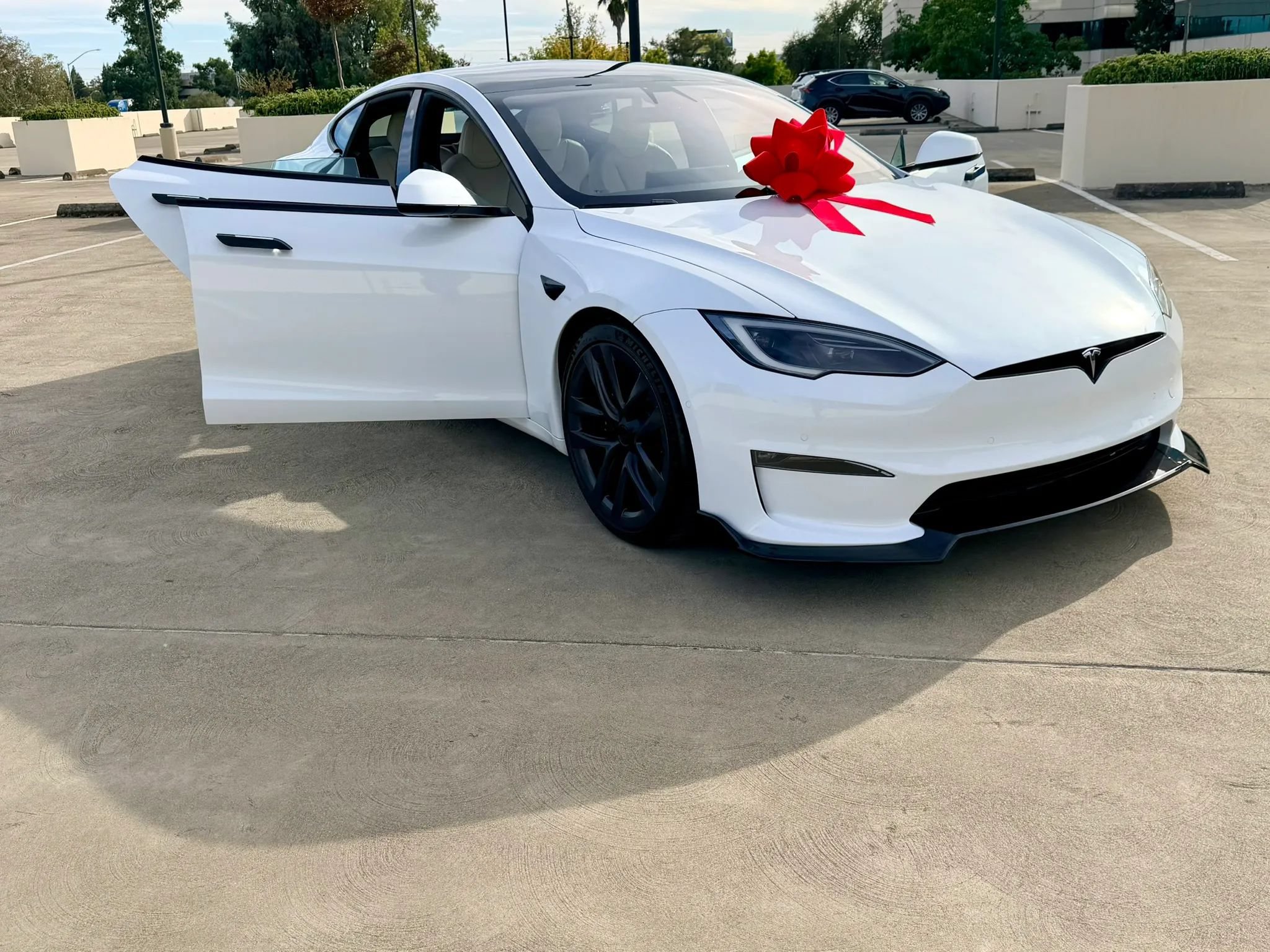 Used 2022 Tesla Model S Standard Range AWD/4WD image 79