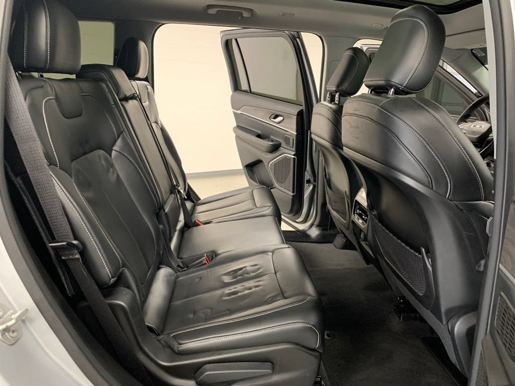 Certified 2021 Jeep Grand Cherokee L Limited RWD image 11