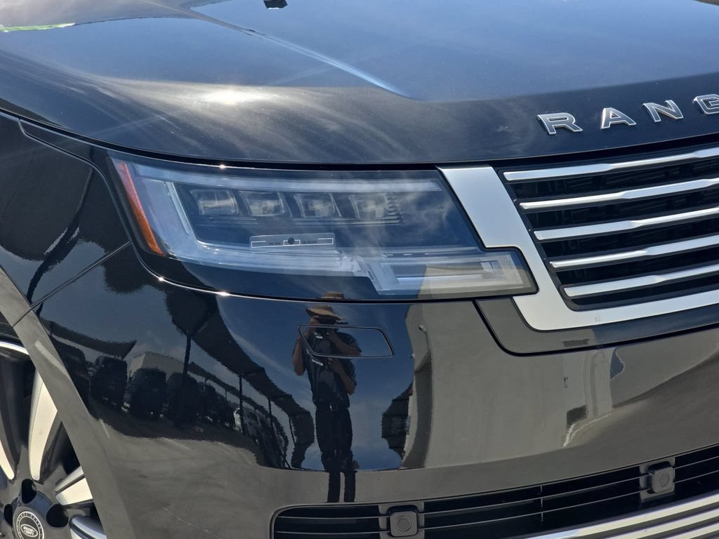 Certified 2023 Land Rover Range Rover SV AWD/4WD image 37