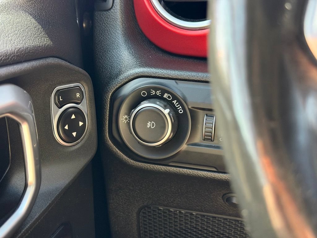 Used 2020 Jeep Wrangler Unlimited Rubicon AWD/4WD image 21