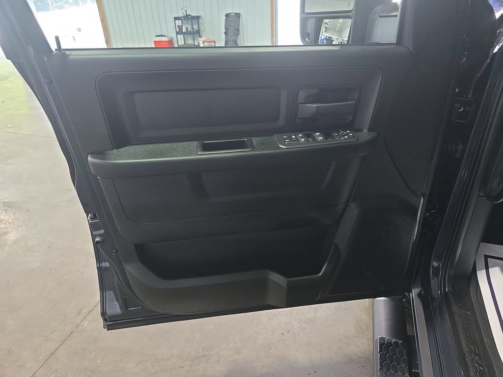 New 2026 RAM 2500 Warlock AWD/4WD image 12