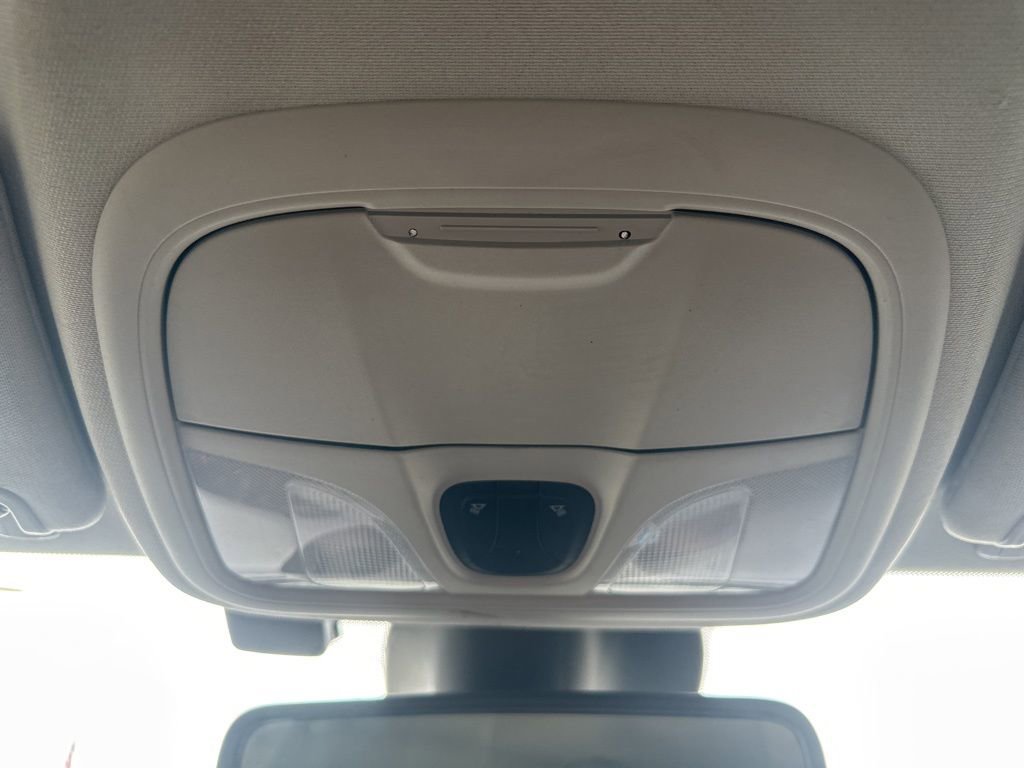 Used 2022 Jeep Cherokee Latitude AWD/4WD image 9