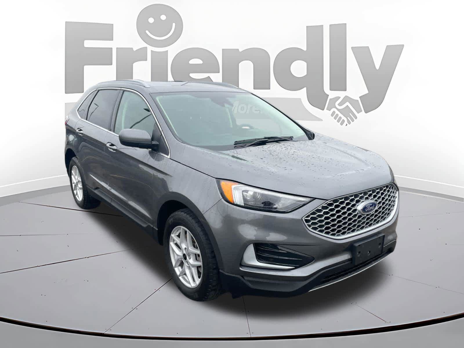Used 2023 Ford Edge SEL image 3