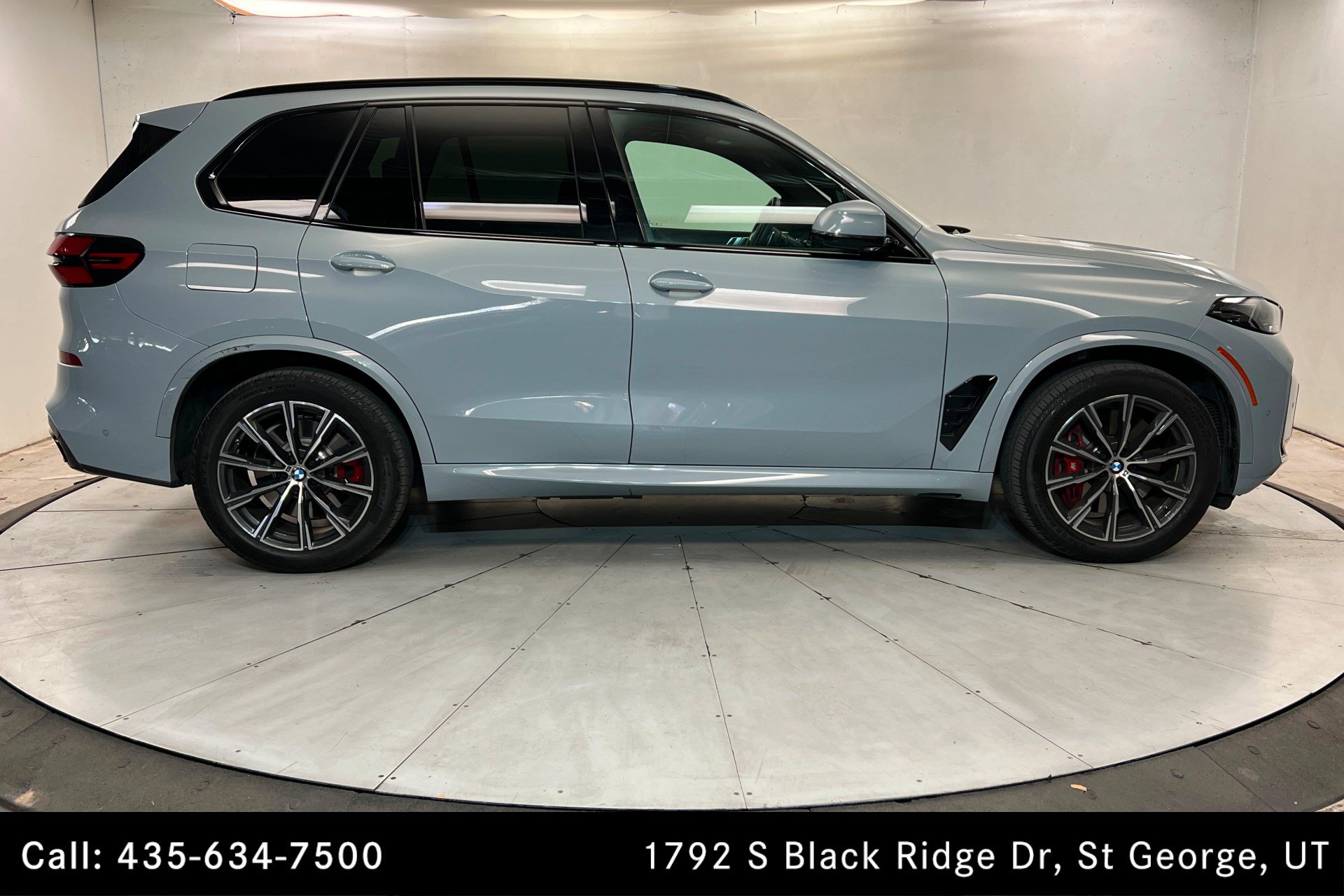 Used 2026 BMW X5 xDrive50e w/ M Sport Package AWD/4WD image 6