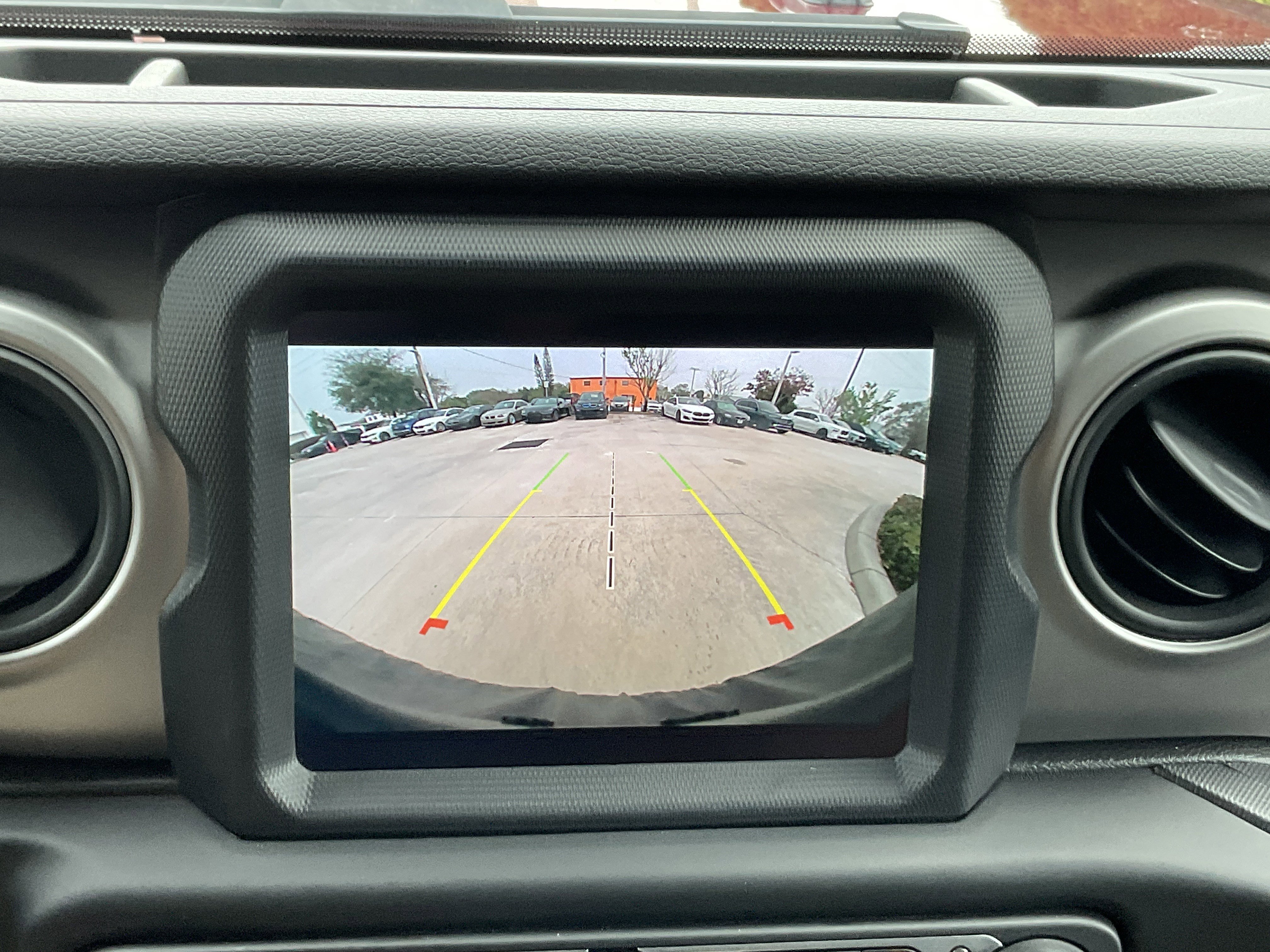 Used 2021 Jeep Wrangler Sport image 18