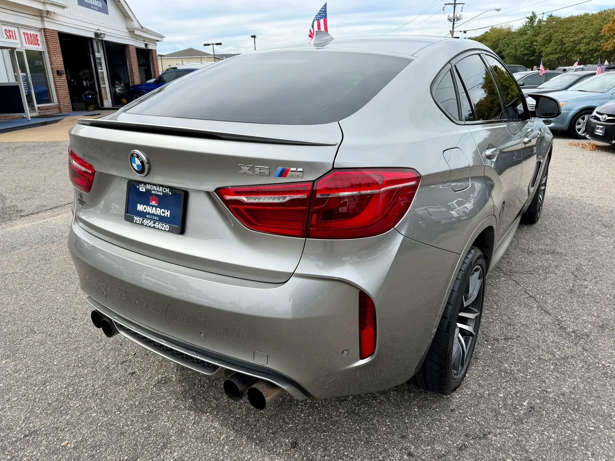 Used 2017 BMW X6 M AWD/4WD image 5