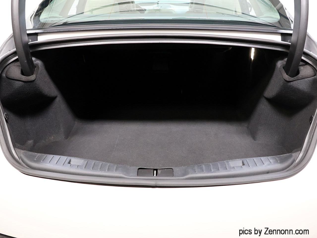 Used 2018 Lincoln MKZ Reserve w/ Climate Package image 24