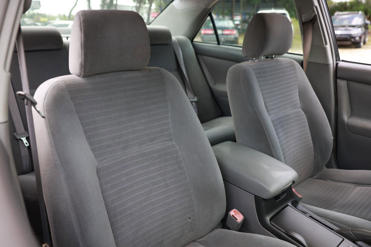 Used 2005 Toyota Camry SE FWD image 18