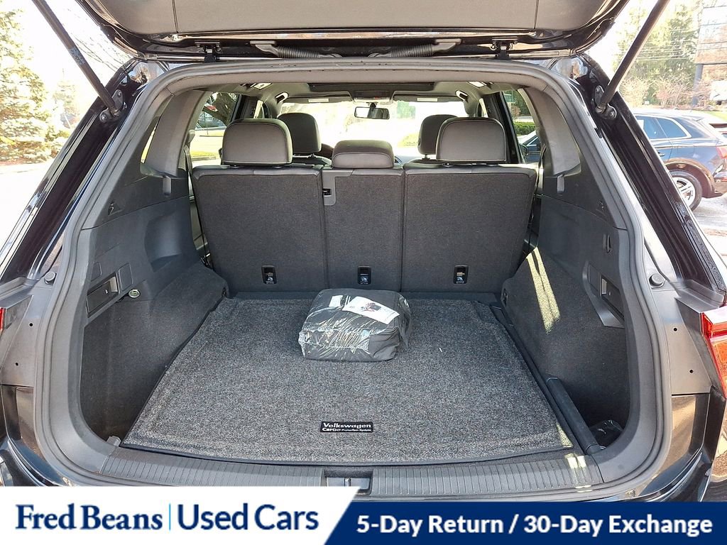 Used 2021 Volkswagen Tiguan SE R-Line image 29