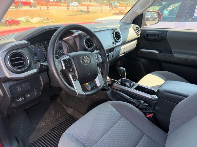 Used 2021 Toyota Tacoma SR5 AWD/4WD image 25