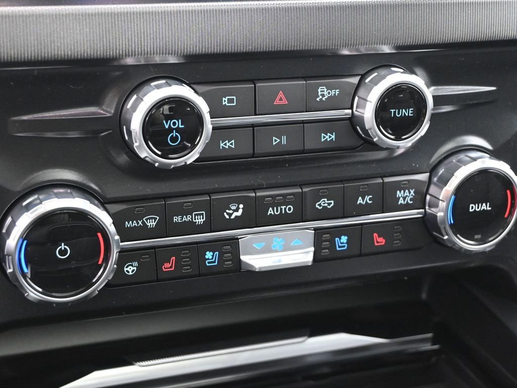 New 2026 Ford F250 Platinum image 17